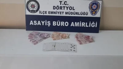 Hatay’ın Dörtyol ilçesinde bir işyerinde kumar oynadığı tespit edilen 5