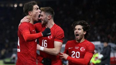 A milli takım 1-0 geriye düştüğü Almanya ile hazırlık maçını