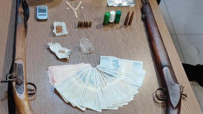 Hatay’ın Arsuz ilçesinde, uyuşturucu ticareti yaptığı iddiasıyla gözaltına alınan şüpheli