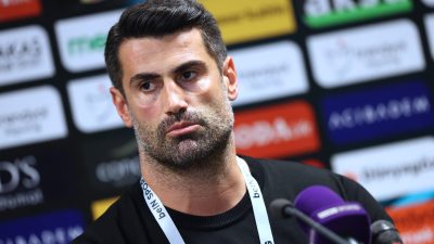 Hatayspor Teknik Direktörü Volkan Demirel:" Hem Türkiye liginin en iyi