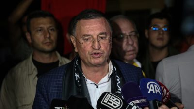 Atakaş Hatayspor'un onursal başkanı Lütfü Savaş: "Hem sportif anlamda hem