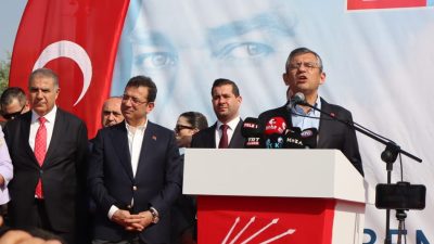 CHP lideri Özgür Özel ilk ziyaret sözünü tutarak Hatay'a geldi