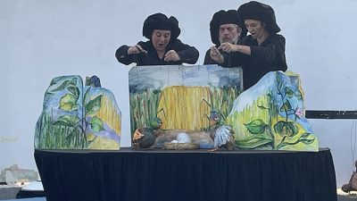 Kukla tiyatrocusu ve Uçaneller Kukla Evi Genel Sanat Yönetmeni Mesut