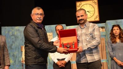 Hatay Büyükşehir belediyesi Şehir Tiyatrosu, Kırşehir Belediyesi'nin düzenlediği 1. Şehir