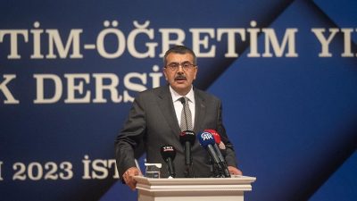 Milli Eğitim Bakanı Yusuf  Tekin, Öğretmen Akademileri ve Atölyelerini kurumsallaştırma