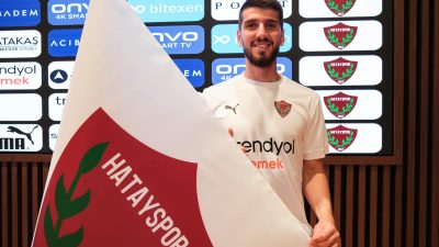 Hatayspor’un Kosova milli takımı kalesini koruyan file bekçisi Visar Bekaj