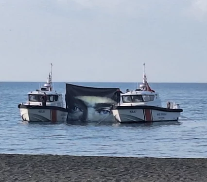 Çevlik Denizi’nde Ata’ya saygı duruşu