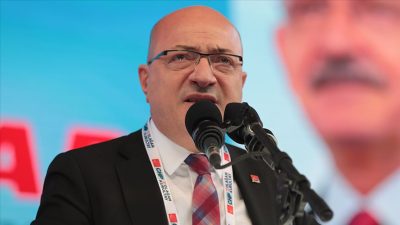 CHP Genel Başkanlığı adaylığından çekilen İlhan Cihaner Kurukltay seçiminin iki