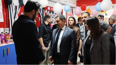 20 Kasım Dünya Çocuk Hakları Günü kapsamında, Hatay Valisi Mustafa