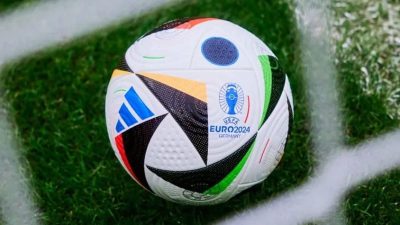 UEFA Almanya’da düzenlenecek EURO 2024 remi maç topunu tanıttı. Adidas