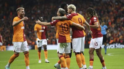 Galatasaray Corendon Alanyaspor’u Ali Sami Yen’de 4 farklı yenerek maç