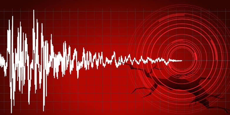 Samandağ’dan artçı deprem paniği