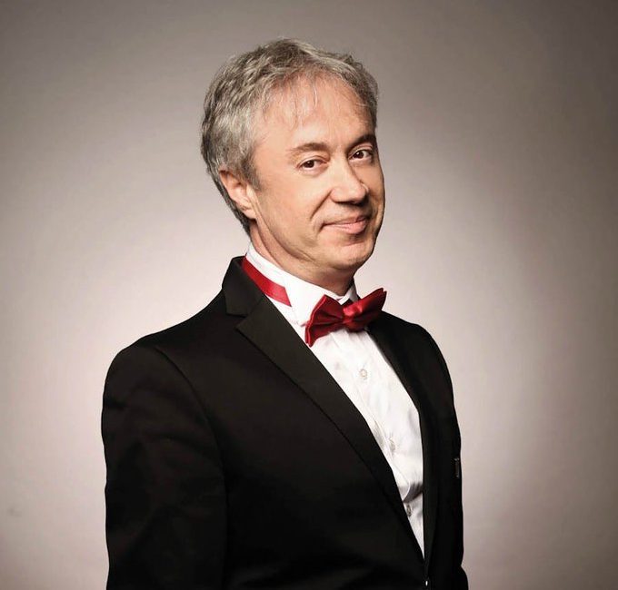 Gazeteci, tiyatrocu Metin Uca yaşama veda etti. Önceki gün ameliyat 