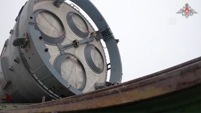 Rus ordusu, nükleer kapasiteli hipersonik “Avangard” füzesini fırlatma deposuna yerleştirdi.