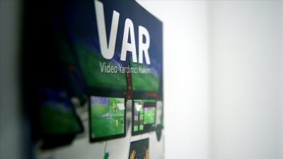 Uluslararası Futbol Birliği (IFAB) VAR’ın yetkilerine dair toplantı yapacak. Yapılacak