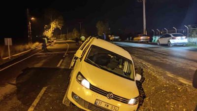 Hatay’ın Erzin ilçesinde Aksa Doğalgaz, doğalgaz borusu döşemek için açtığı