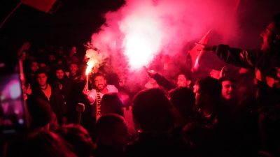 Turkcell Süper Kupa maçının ertelenmesinin ardından Galatasaray kafilesi, İstanbul’a döndü.