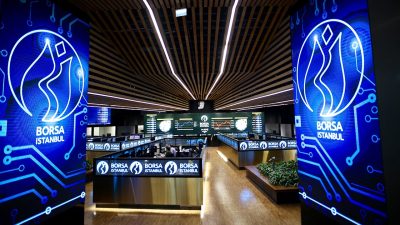 Borsa İstanbul'da BIST 100 endeksi, güne yüzde 0,08 düşüşle 7.783,90