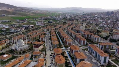 Kentsel Dönüşüm ve Hukuk Platformu Başkanı Prof. Dr. Gürsel Öngören,