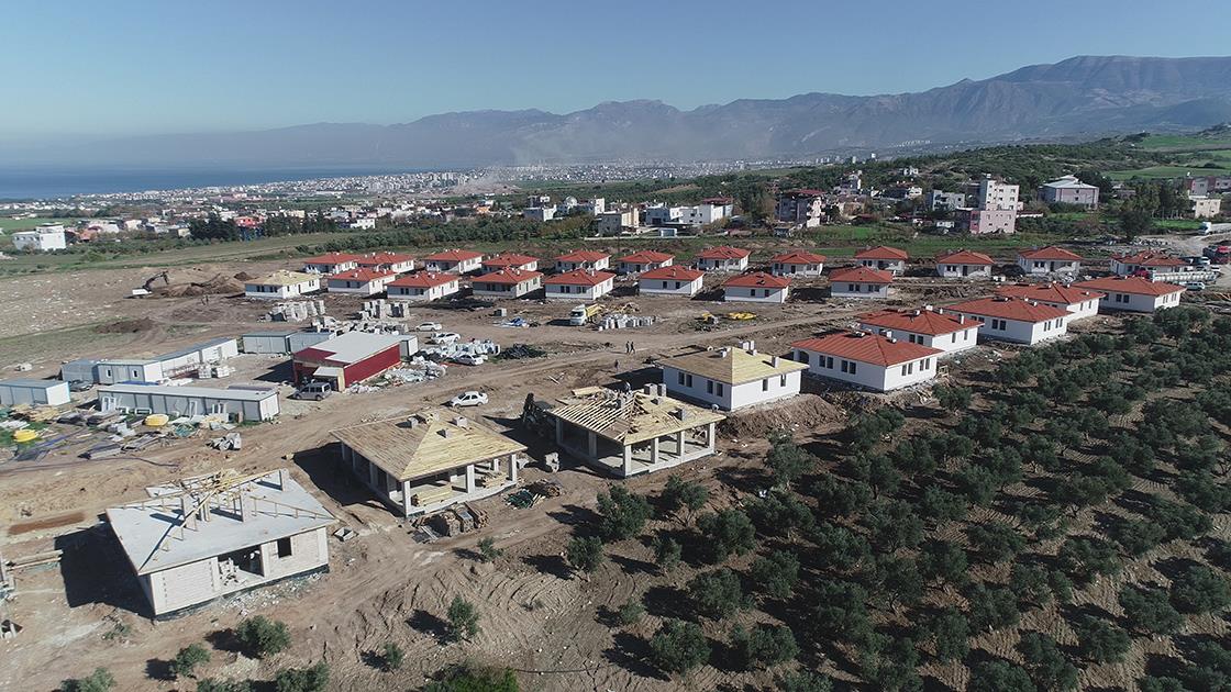 Depremlerin yıkıma yol açtığı Hatay'ın 13 ilçesinde ihalesi yapılan 5