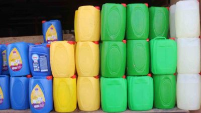 Hatay İl Jandarma Komutanlığı ekipleri, Reyhanlı ilçesinde bin 200 litre kaçak deterjan ve