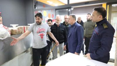 Hatay’da şiddetli fırtına ve sağanak yağış sonucu İskenderun sahil bandında