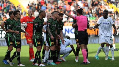 Trendyol Süper lig’in 14. haftasında oynanan maçta Alanyaspor ve Konyaspor