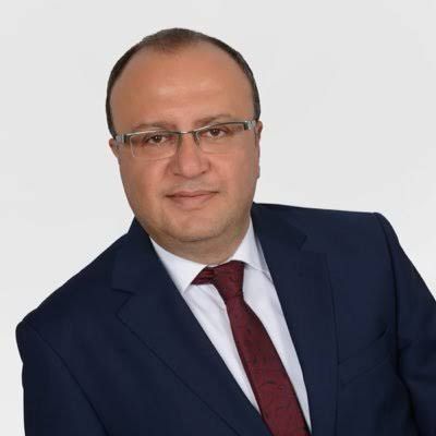 Dr. Cüzdan da Defne için aday adayı