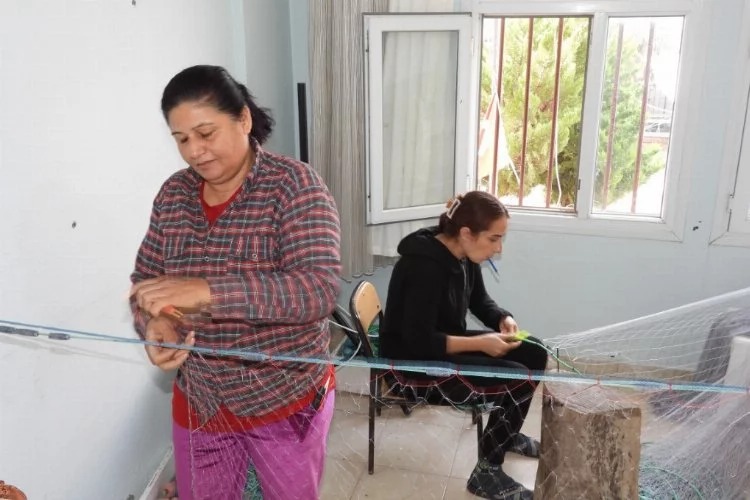 Depremzedeler Balıkçılık yaparak geçiniyor