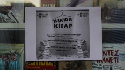 Kramanmaraş merkezli 6 Şubat’taki depremin ardından İskenderun ilçesinde depremzede öğrenciler