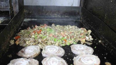 Kahramanmaraş merkezli depremin ardından Uğur Usta, yaşadığı zorluklara rağmen evine