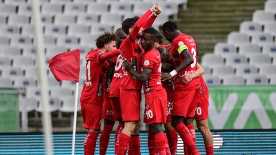 Galatasaray’ın geçen hafta 1-0 zor yendiği Fatih Karagümrük Futbol takımı