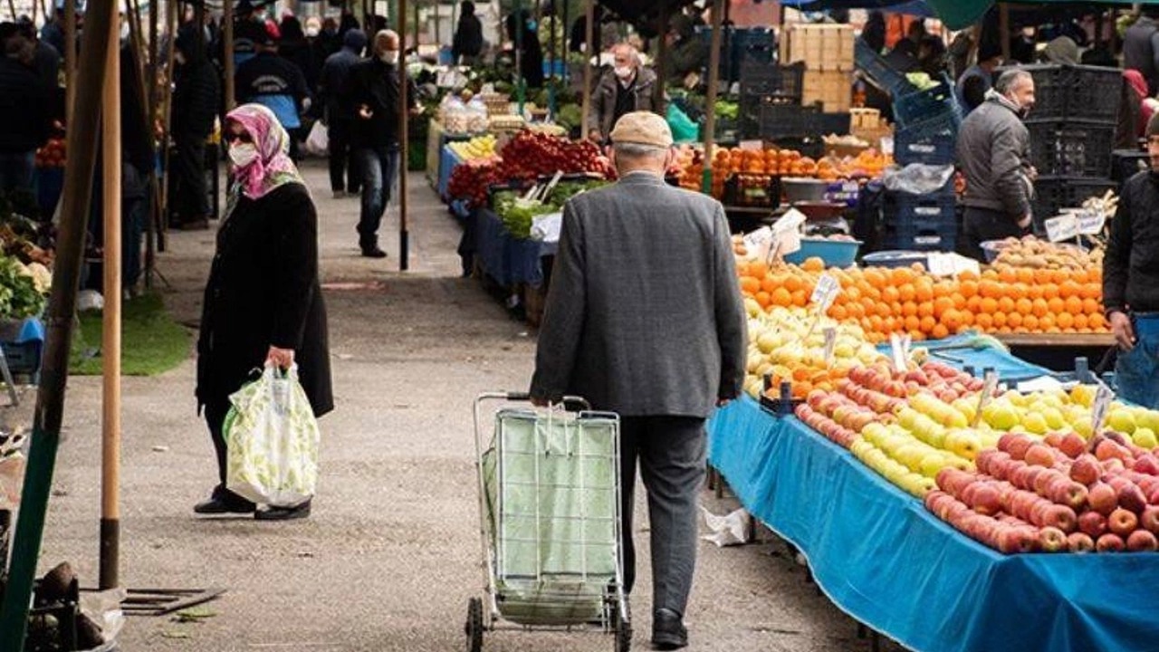 Açlık sınırı asgari ücretin 1.5 katına dayandı