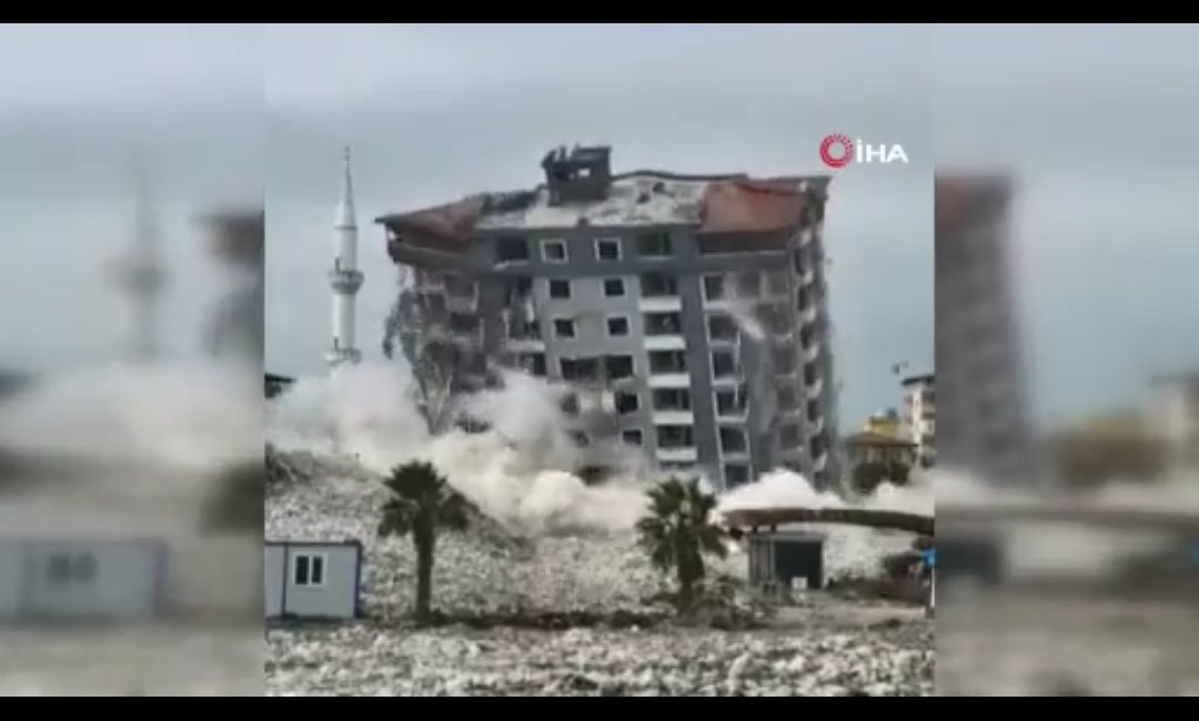 Depremin vurduğu Hatay’da dinamitle