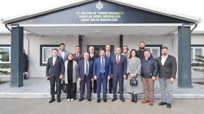 Hatay Valiliğinde bugün Hatay’daki cemaat vakıflarına ait taşınmazlarla ilgili bir