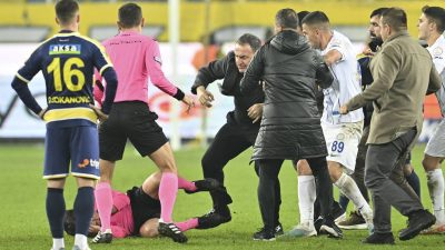 Ankaragücü’nün tutuklu başkanı Koca'nın Avukatı Bayramoğlu ,tutuklamaya itiraz ederek; ”Yurtdışı