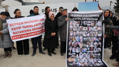 Kahramanmaraş’ta yaşanan depremin ardından kaybolan yakınlarını bulmaya çalışan ailelerin çabaları