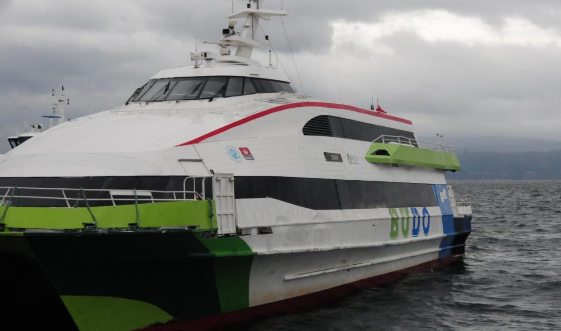 Bursa Büyükşehir Belediyesince İstanbul ile Bursa arasında karşılıklı işletilen deniz