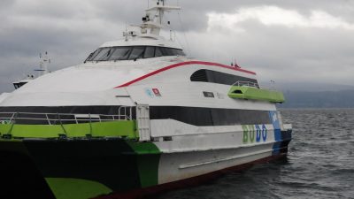 Bursa Büyükşehir Belediyesince İstanbul ile Bursa arasında karşılıklı işletilen deniz