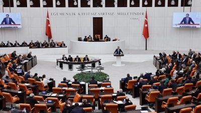 Türkiye İsveç’in NATO üyeliğine kabulüne “onay” verdi. TBMM’nin öğleden sonraki