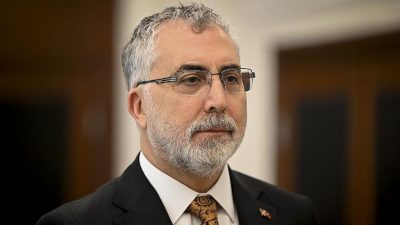 Çalışma ve Sosyal Güvenlik Bakanı Vedat Işıkhan çalışan emeklilere ödenecek