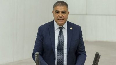 CHP Hatay Milletvekili Mehmet Güzelmansur, depremin üzerinden 10 ay geçmesine