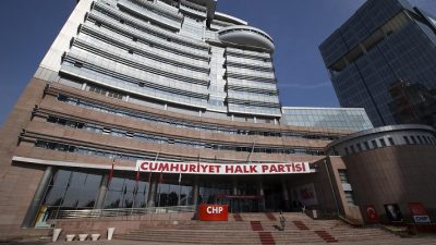 CHP Parti Meclisi’nde daha önce açıklanan 226 belediye başkan adayından