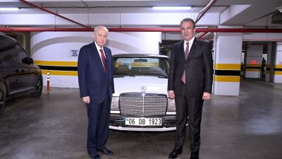 MHP Lideri Devlet Bahçeli Antalya Milletvekili Abdurrahman Başkan’a otomobil hediye