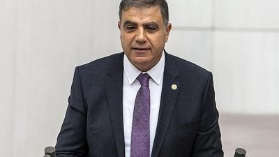 CHP Hatay Milletvekili Mehmet Güzelmansur, İçişleri Bakanı Ali Yerlikaya'nın depremzedelere