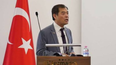 Yüksek inşaat mühendisi, mimar ve deprem uzmanı Yoshinori Moriwaki, İzmir