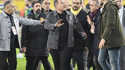 Trendyol Süper Lig'in 15. haftasında Çaykur Rizespor'la oynadıkları maçtan sonra