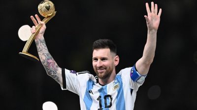 Lionel Messi dünyanın en iyi oyuncusu seçildi. Dünyanın prestij sahibi