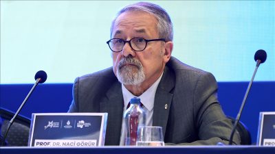 Prof. Dr. Naci Görür, bir sempozyumda depremlerin dünya için önemine