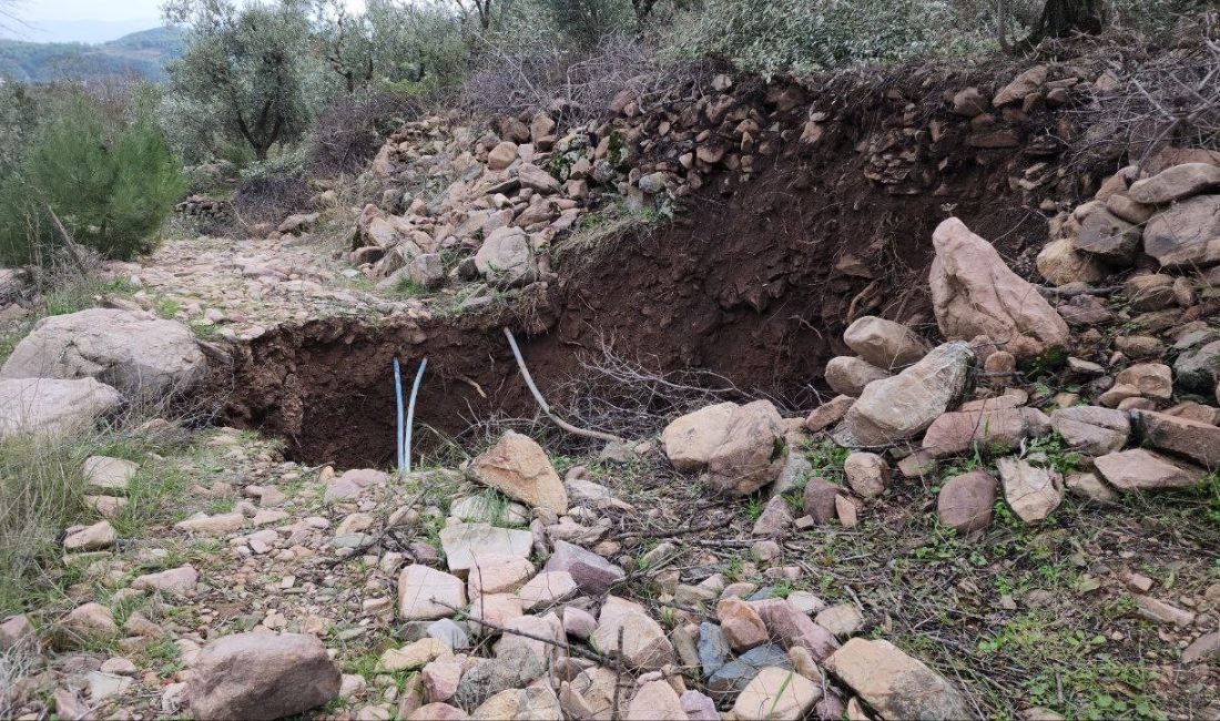 Deprem bölgesinde obruklardan çıkan